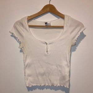 H&M Divided Brand Lace Cropped Tee